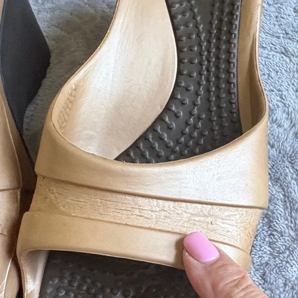 Crocs Women's Sassari Bronze Brown Wedge Slide Slip On Sandals; Sz: 8 - Picture 6 of 10